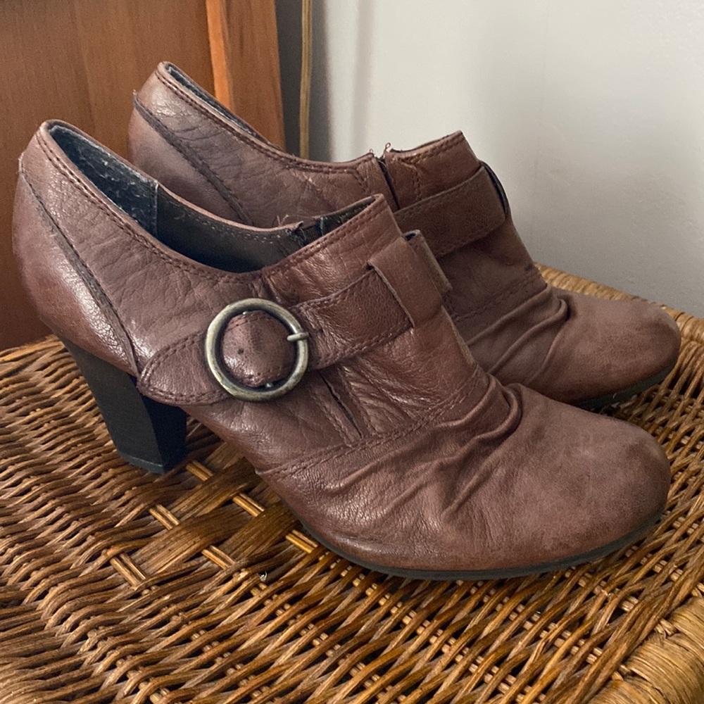 Aldo booties size 38